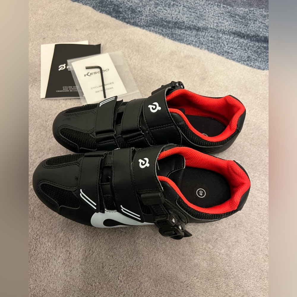 Peloton Cycling Shoes - 40 - Like New